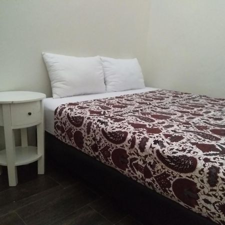 Omah Ngadiwinatan Syariah Apartment Yogyakarta Phòng bức ảnh