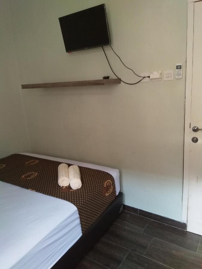 Omah Ngadiwinatan Syariah Apartment Yogyakarta Ngoại thất bức ảnh