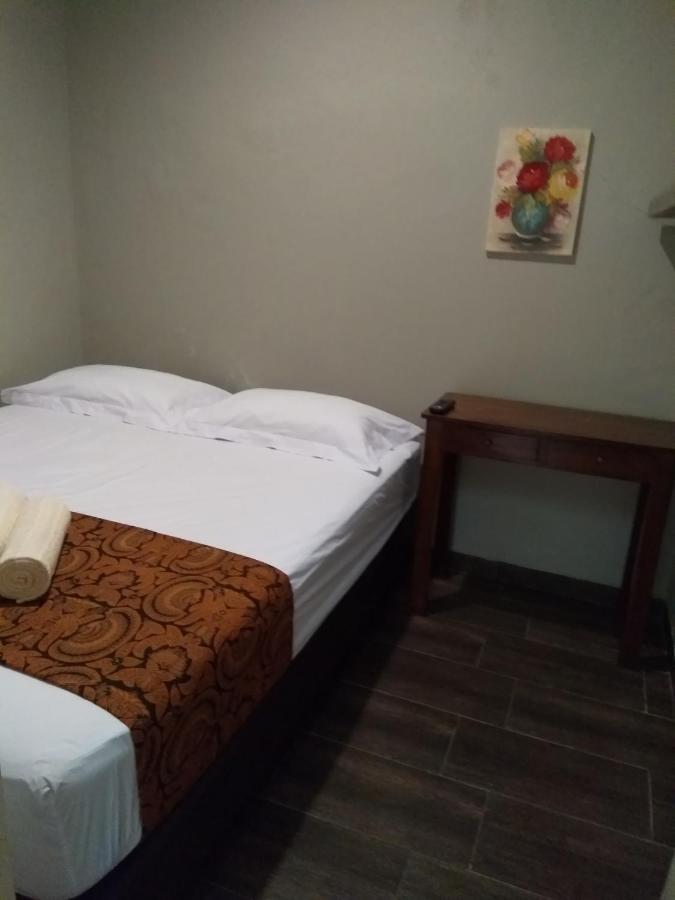 Omah Ngadiwinatan Syariah Apartment Yogyakarta Ngoại thất bức ảnh